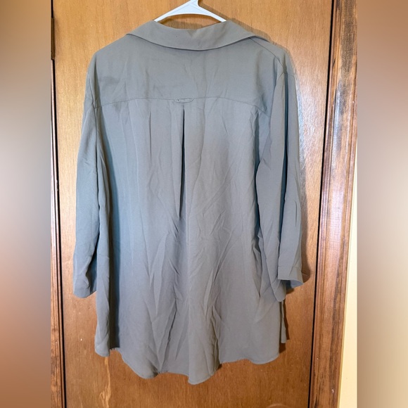 NWT New York & Company Blouse Size XL - Picture 8 of 8